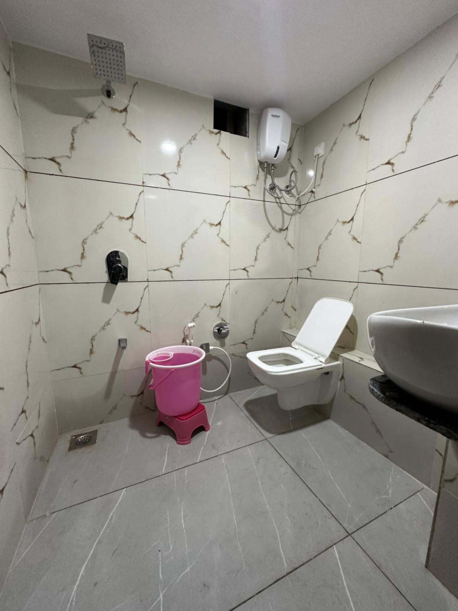 Hotel Golden View Vadodara Zewnętrze zdjęcie