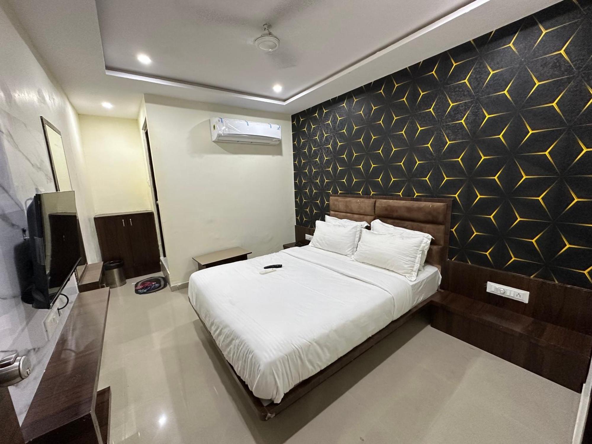 Hotel Golden View Vadodara Zewnętrze zdjęcie